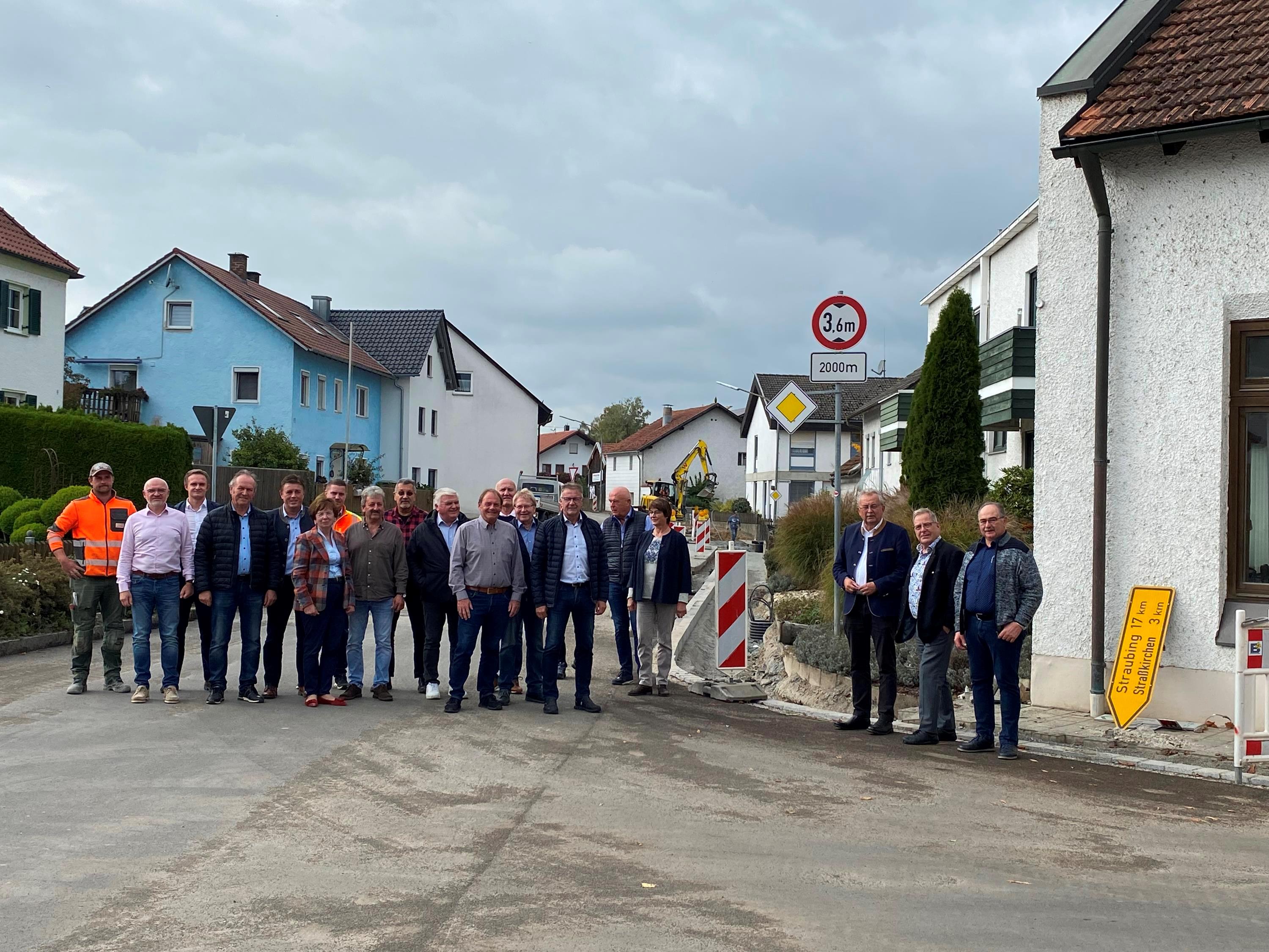 Rundfahrt Bauausschuss Die Mitglieder des Bauausschusses beim Gruppenfoto